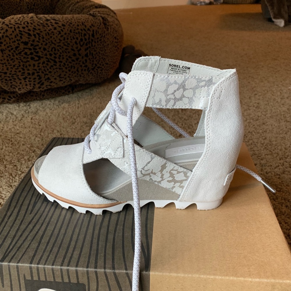 Sorel Joanie Lace wedges